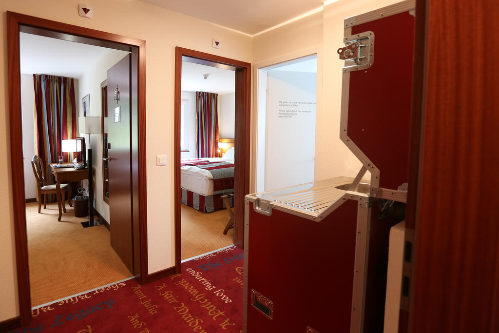 Hotel Des Inventions Ecublens  Room photo